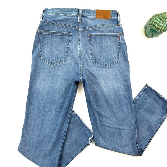 MADEWELL 10” Highrise Skinny Med Wash Faded Distress Stretch Ankle Jeans (27) - Picture 3 of 15